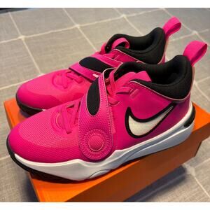 Nike Team Hustle D 11 Boys DV8996-601 (Fierce Pink/White-Black-PL), Size 4